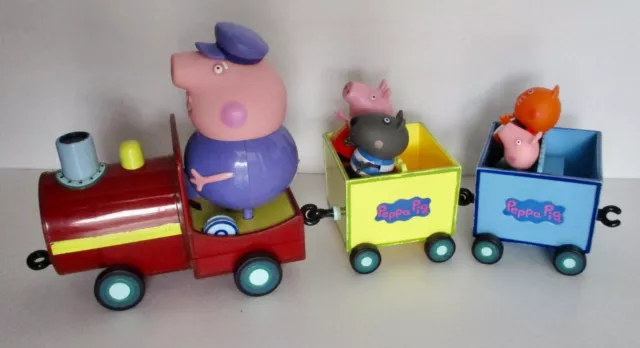 Peppa Pig Grandpa's Musical Train & Figures.