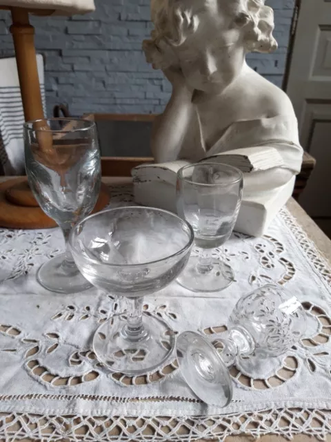 Anciens Verres De Bistrot  Épais