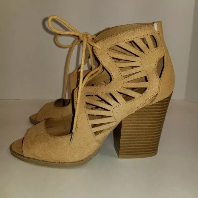 Charlotte Russe Beige Tan Laser Cut Lace-Up Open Toe Shoes Block Heel Sandals. 6 3