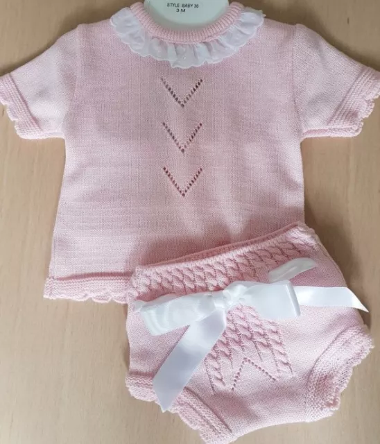 Baby Girls Spanish Style Knitted Frill Collar & Ribbon Jam Pants Set.