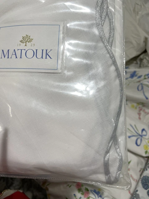 Matouk Italy New 1pc Linen Tablecloth Round 90” Scalloped 100% Linen White