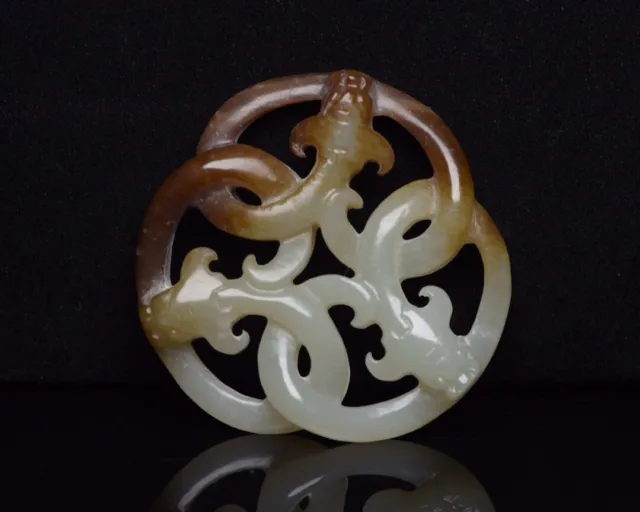 Chinese Hand-carved Natural Hetian Jade Nephrite Pendant Dragon carving