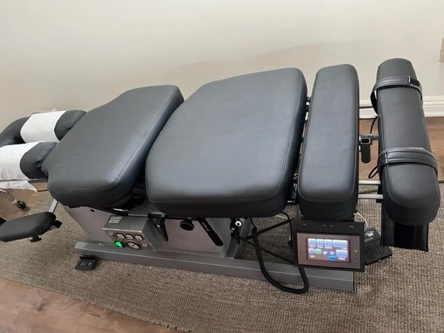 Hill traction adjusting  table auto & manual