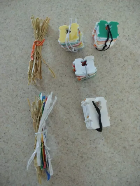 Plastic Bread Tabs Clips Tags Bag Twist Ties of 135 Total Repurpose Wire Tags