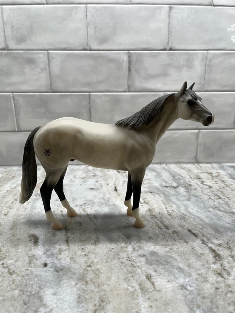 Breyer Classics 2008 Limited Edition Ariat Dappled Gray Show Stock Horse NIB