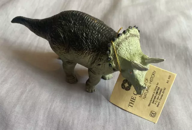 AE617 Safari Carnegie Museum Triceratops Dinosaur Figure Toy Model BNWT VGC