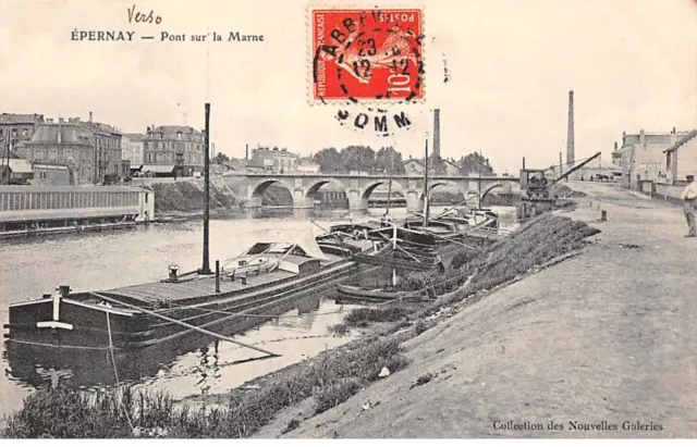 51-SAN59339-EPERNAY.Pont sur la Marne.Péniche