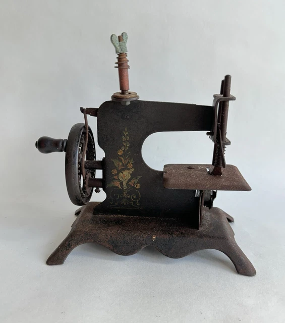 Ancienne Machine à Coudre à Manivelle En Métal Pour Poupée - Marque SMJ