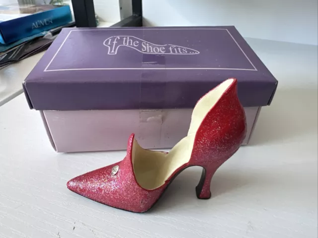 Nostalgia If the Shoe Fits - Red Glitter With Box Leonardo Collection