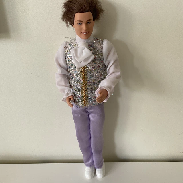 Barbie Vestiti Bambola Barbie Con 11 Accessori Per L'armadio