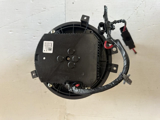 2017 - 2020 Cherolet Tahoe Oem Front Ac Heater Blower Motor 23412312