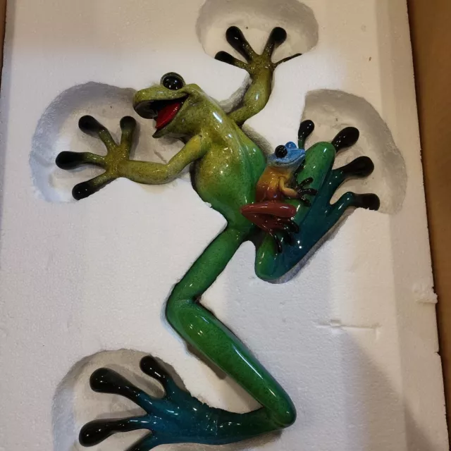 RETIRED Kitty's Critters Lucy And Lil Ricky Frog Wall Hanging Sculpture RARE! RETIRED Kitty's Critters Lucy And Lil Ricky Frog Wall Hanging Sculpture RARE!
