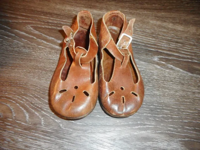 Vintage Chapman's Exclusive Children's Shoes Brown Girls T Strap Mary Jane's