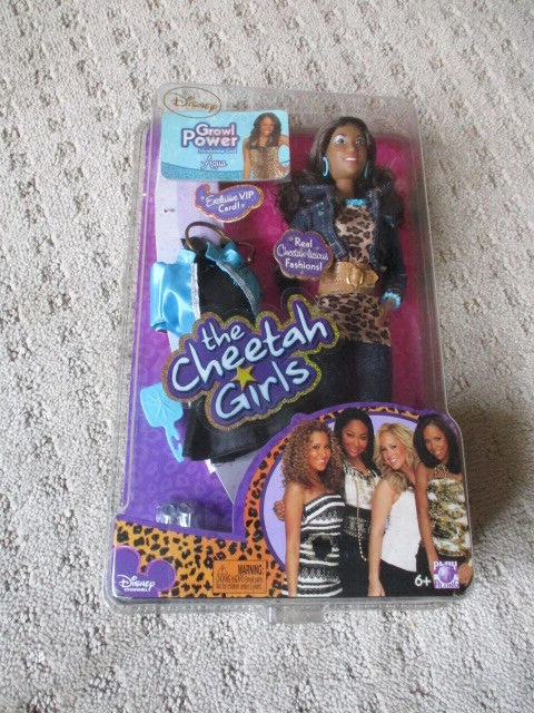 DISNEY CHEETAH GIRLS Fashion Collection Growl Power Aqua VIP Card Brand