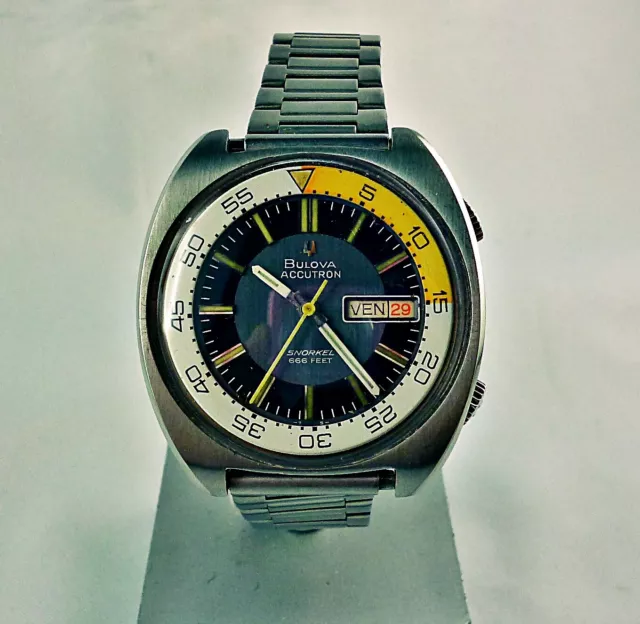 Bulova accutron snorkel 666 feet prezzo sales