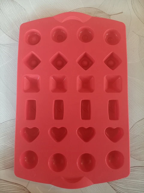 Tupperware : Moule à gaufres en silicone Violet - Arts de la table