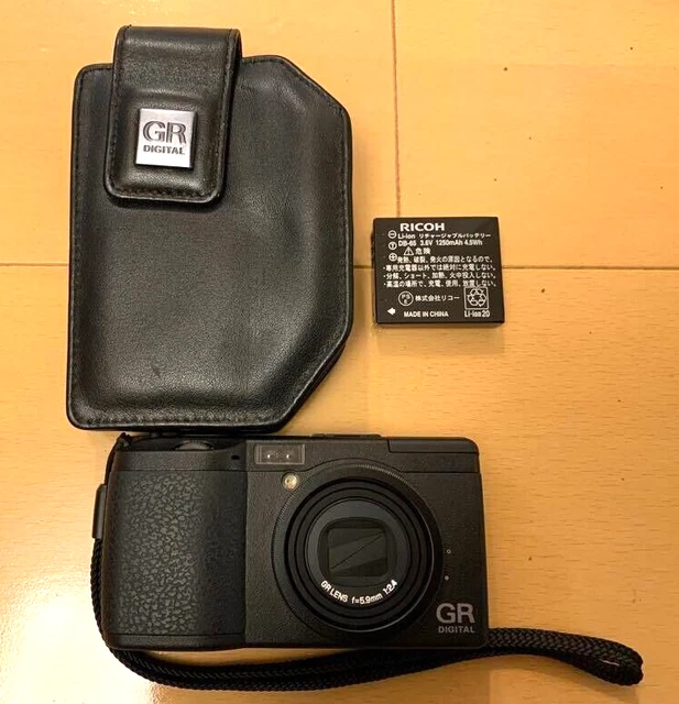 Ricoh GR Digital first generation 8.1MP Digital Camera Black Tested Used BNB