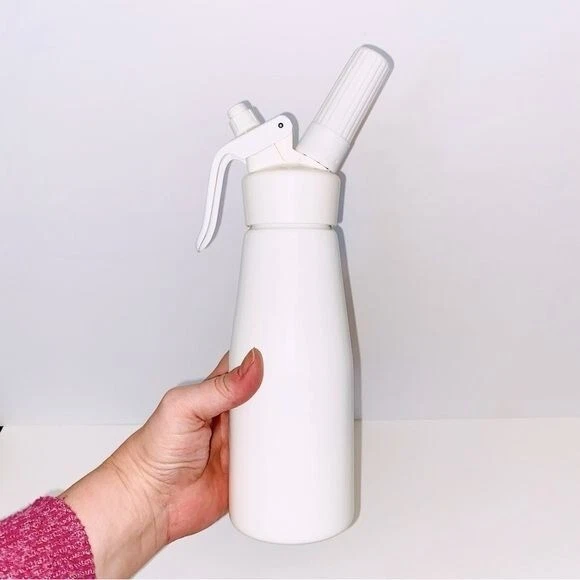 Vintage ISI .5L Dessert Whip Cream Whipper Made in Austria Vintage ISI .5L Dessert Whip Cream Whipper Made in Austria