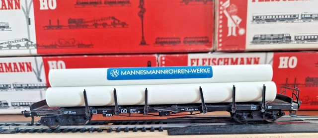 Wagon Plat Fleischmann HO – Type SSImas 53 Avec Chargement De Tuyaux Mannesmann, Réf 1498