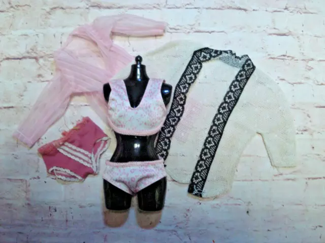 Vtg Barbie Superstar 70s 80s LINGERIE Doll Clothes Set BEST BUY Undies & Robes 2