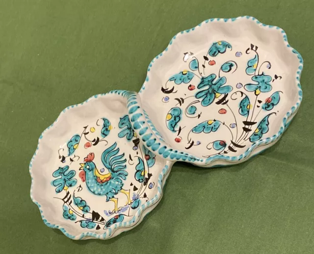 Italian pottery serving dish w/teal edging and majolica rooster.