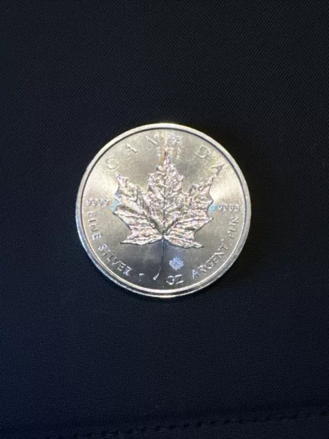 Moneda de lingotes de plata fina 2015 hoja de arce de Canadá, 1 oz .999