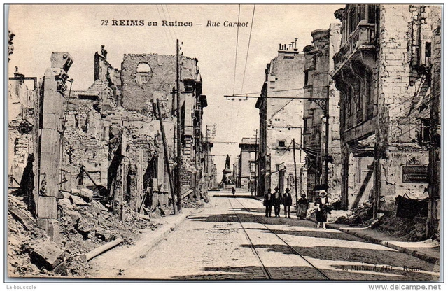 51 REIMS - la rue carnot en ruines