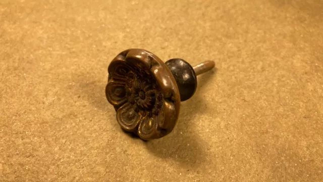 Vintage / Antique Dresser Drawer Cabinet Furniture Pull Knob Hardware