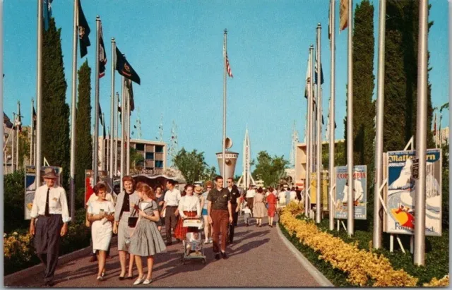 Vintage DISNEYLAND Anaheim CA Postcard "Entrance to Tomorrowland" E-5 Unused