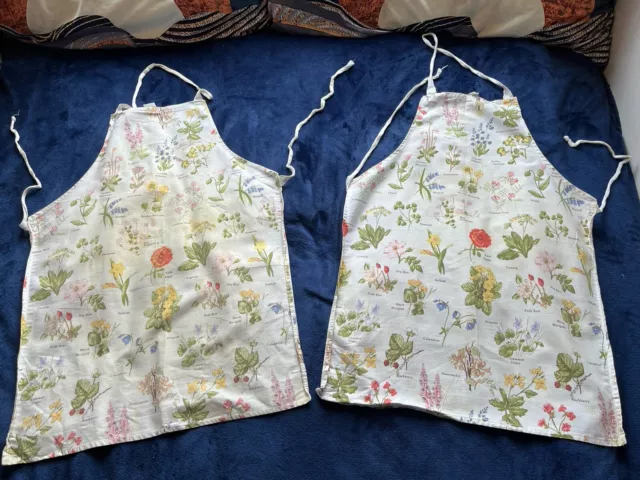 Pair Of Vintage Matching Aprons Botanical Names Flowers