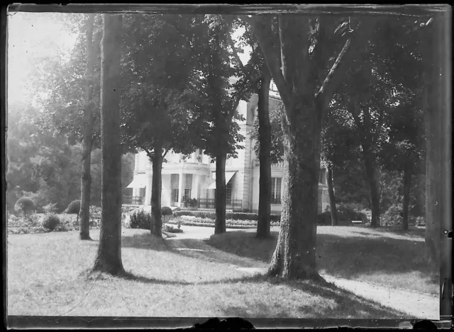 Antique Photo Glass Plate Negative Black & White 6x9cm Park Castle Trees