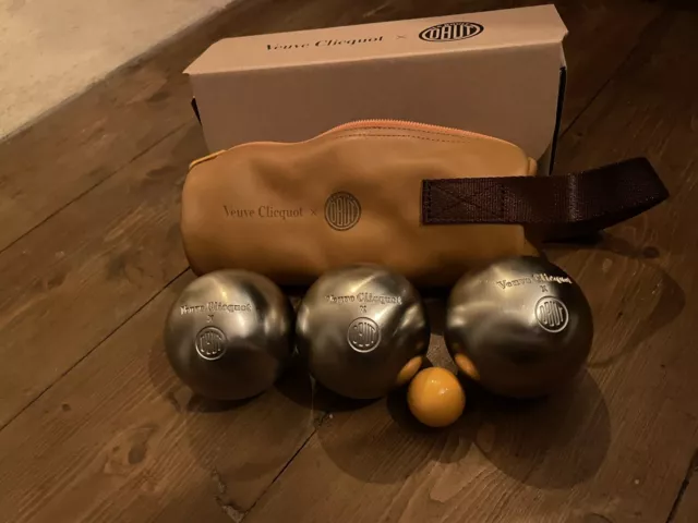 Veuve Clicquot Champagne Boules Bowls Boxed