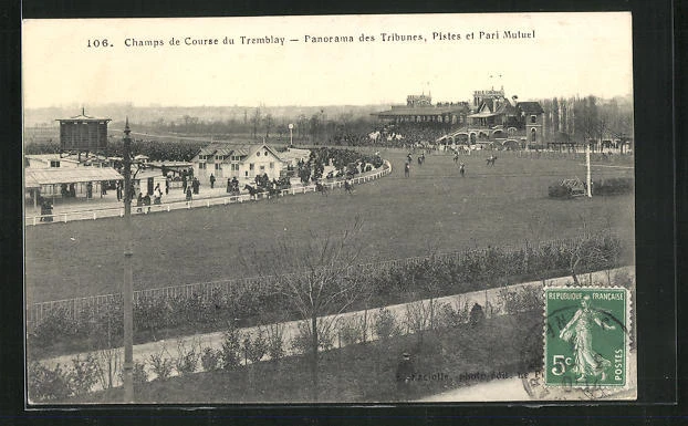 CPA Tremblay, Champ de Courses, vue générale des Tribunes, Pistes et Pari Mutue