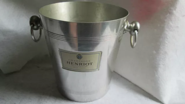 Ancien seau à Champagne vintage Henriot en aluminium