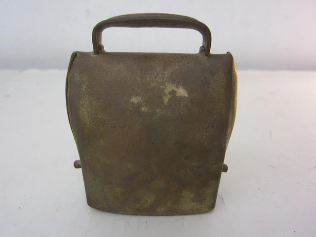 w56) Ziegenglocke Metall in Messing Optik, ca. L10xB5xH12 cm groß, gebraucht