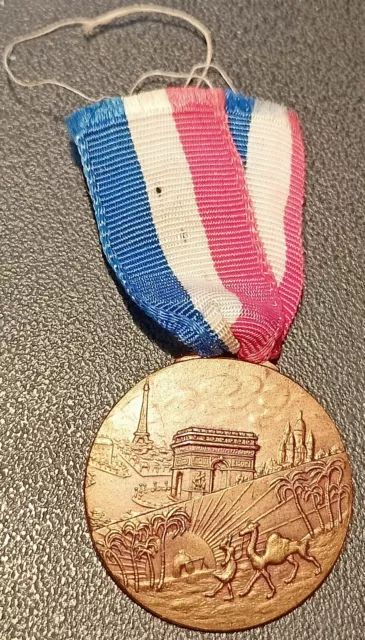 Paris - médaille souvenir de l'exposition coloniale internationale 1931 !