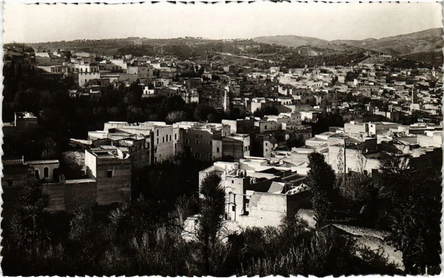 CPA AK MAROC FES - Vue sur la MEDINA prise de la route de TAZA (92925)