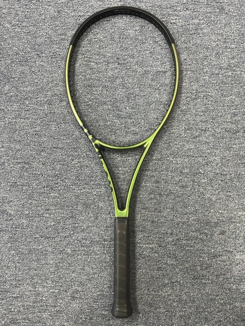 JOLI ! Raquette de tennis moyenne vintage Wilson GRAPHITE MATRIX L4 4-1