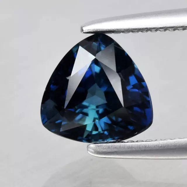 1.05ct 6x6mm VS Trillion Green-Blue Sapphire Gemstone Madagascar, Heated