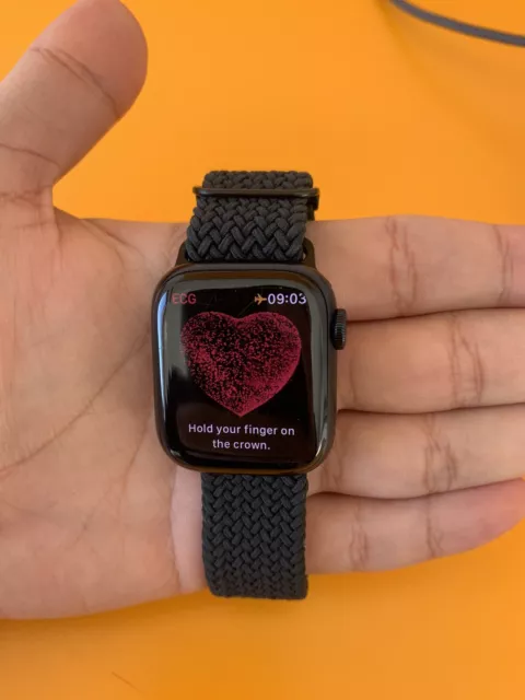 Apple Watch Series 7 GPS 41mm Noir - Bon état + Bracelet Neuf GRATUIT !