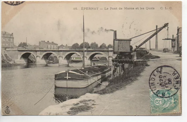 EPERNAY - Marne - CPA 51 - Péniches - bords de Marne - pont - quais déchargement