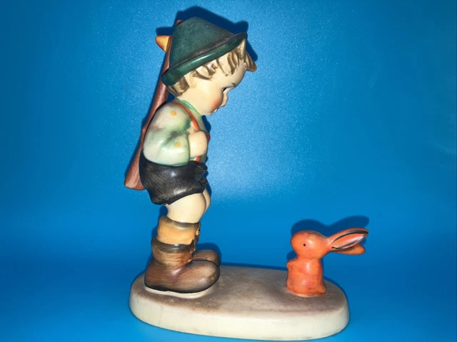 Hummel SENSITIVE HUNTER Goebel W Germany Rabbit Figurine Last Bee Mark