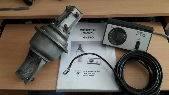 YAESU G-250 受信機 YAESU G-250 受信機