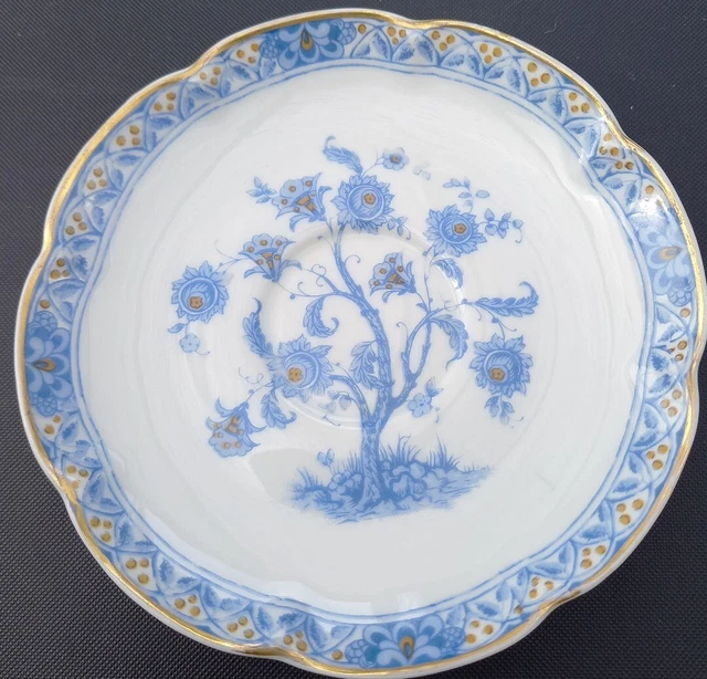 Joli petit Vide poche en porcelaine  HAVILAND Motif floral bleu avec filet or.