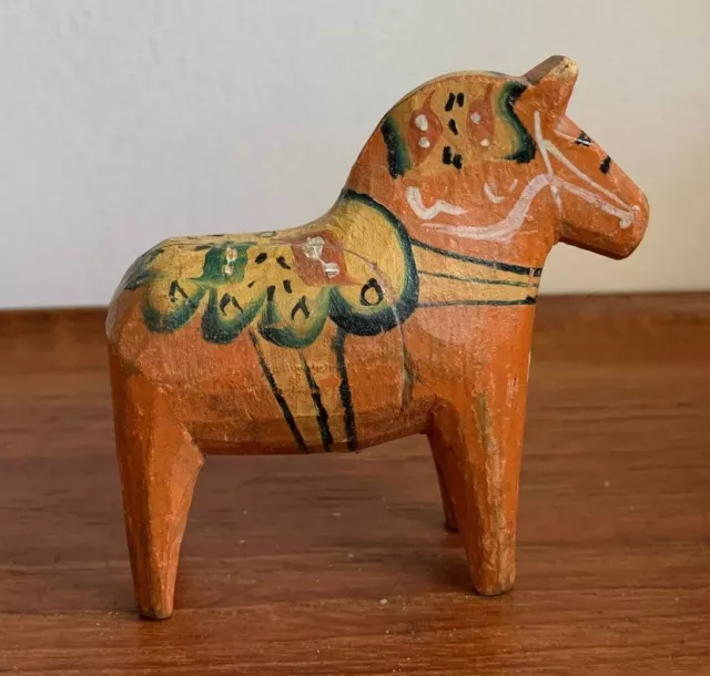 Small 7.5cm Akta Dalahemslojd Swedish Dala Horse Erik Pell Nils Olsson brown