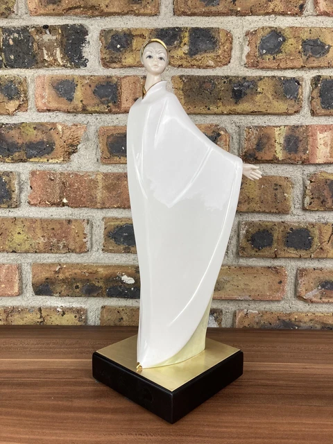 Antique Spanish Porcelain Woman Lady Figurine Statue Modelo Registrado 111.360