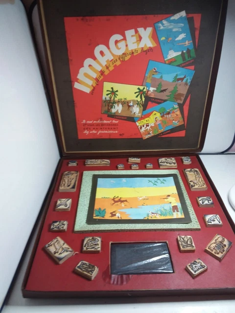 Coffret original d'imprimerie avec environ 28 lettres