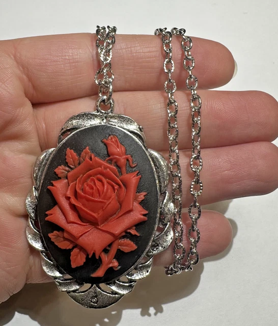 Collier Camée Rétro Argenté Avec Pendentif Photo (vintage, Très Bon état)