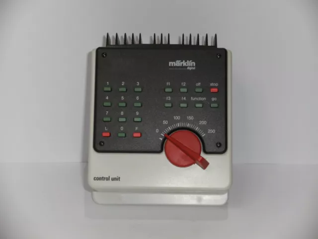Märklin HO 6021 Control Unit Digitalstation mit Handbuch guter Zustand 3