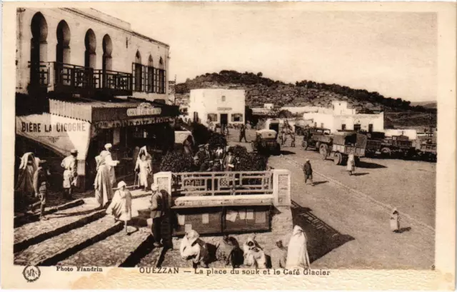 CPA AK MAROC OUEZZAN - Place du Souk and Café Glacier (93064)